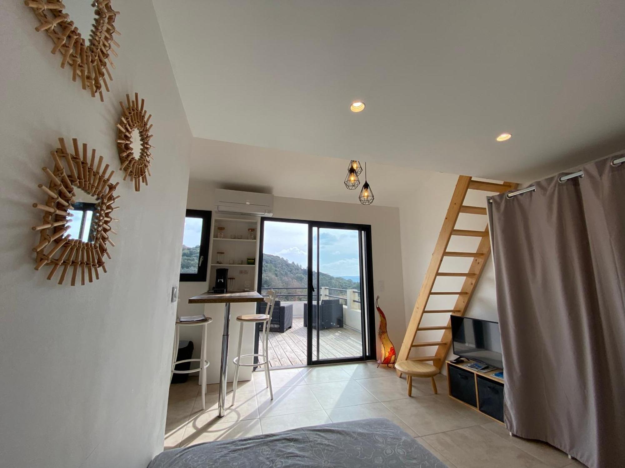 Studio Au Calme, Grande Terrasse Avec Vue Vallee Ginasservis 外观 照片