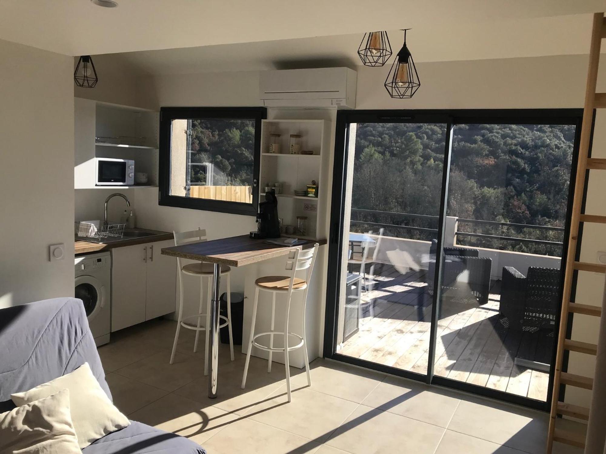 Studio Au Calme, Grande Terrasse Avec Vue Vallee Ginasservis 外观 照片